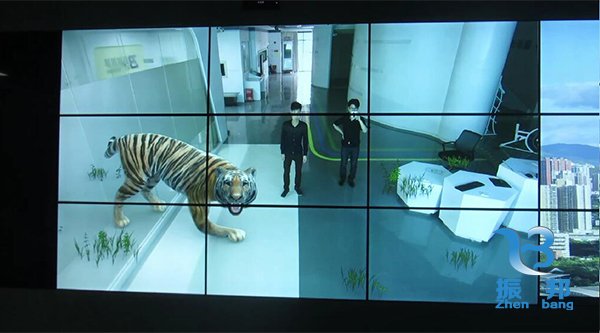 展廳機器人