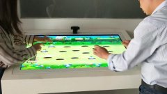 展廳機(jī)器人