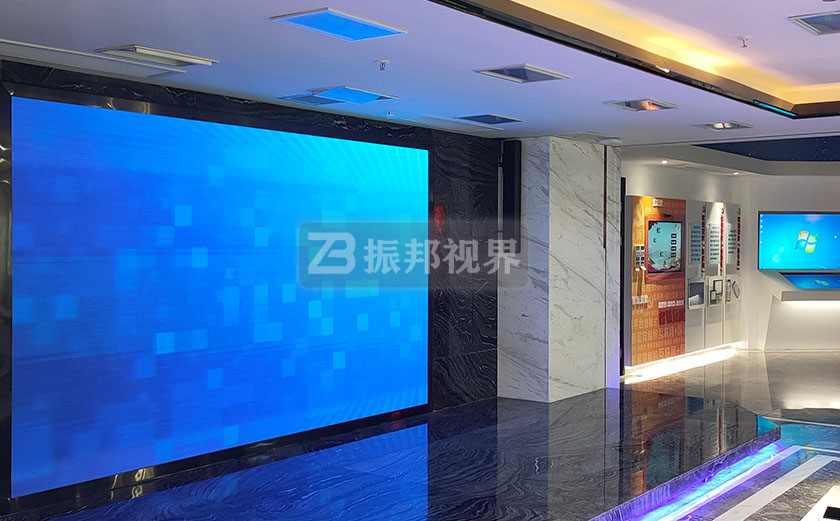 科技展廳中的互動(dòng)展示墻