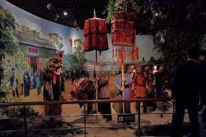 數(shù)字化博物館在設(shè)計(jì)與建造中，如何深度呈現(xiàn)文物背后的故事？