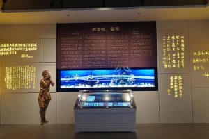 如何巧妙地借助雙屏聯(lián)動技術(shù)，實現(xiàn)展示手段的多樣化與創(chuàng)新？